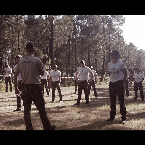 Secuencia de un vídeo de presentación trailer para el campamento militar Averno - extracto 1