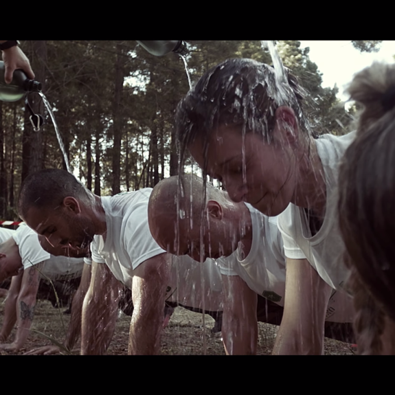 Secuencia de un vídeo de presentación trailer para el campamento militar Averno - extracto 10